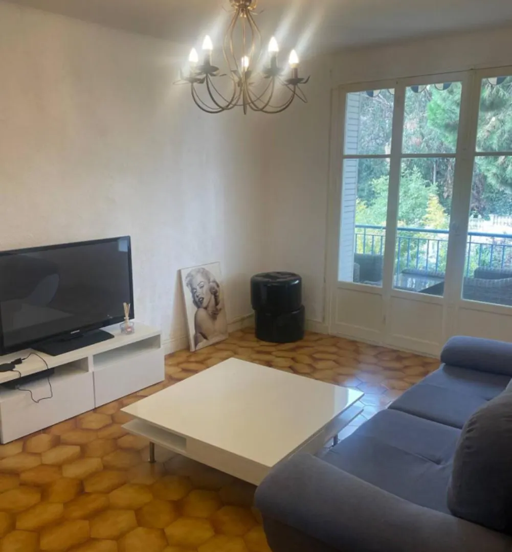 3 Pieces Cannes 300M De La Plage France